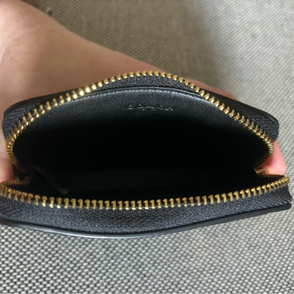 Coach Zip Card Case
PRICE FIRM - Picture 3 of 7